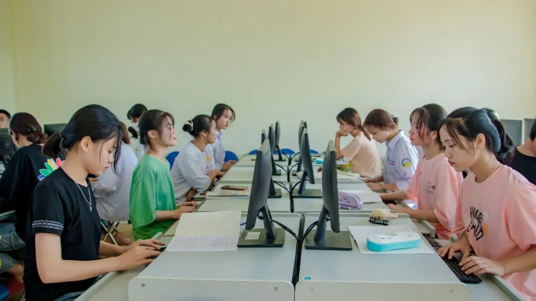 万元AI研学营，正在批量收割家长